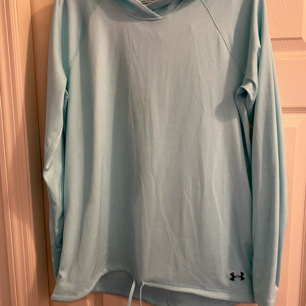 Under Armor Quick Dry Hooded Shirt